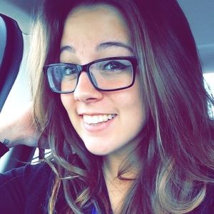 Meet your Posher, Laurine